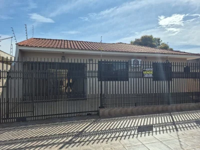 Casas à venda no Jardim Alvorada em Maringá