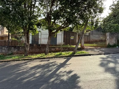 Casas à venda no Conjunto Requião em Maringá