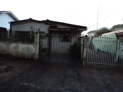 Casas à venda no Jardim Alvorada em Maringá