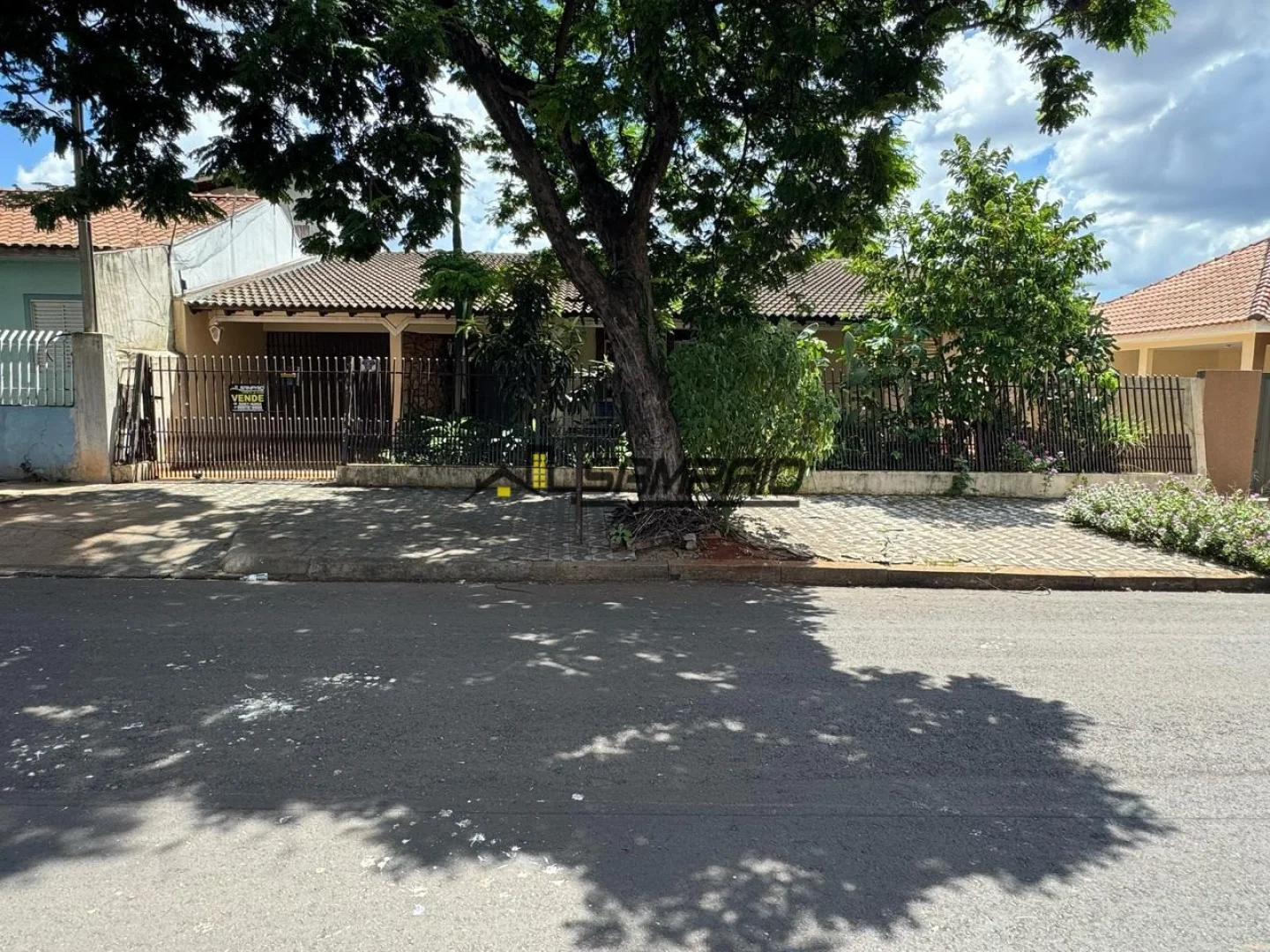 Casas à venda no Jardim Vitoria em Maringá - foto 1
