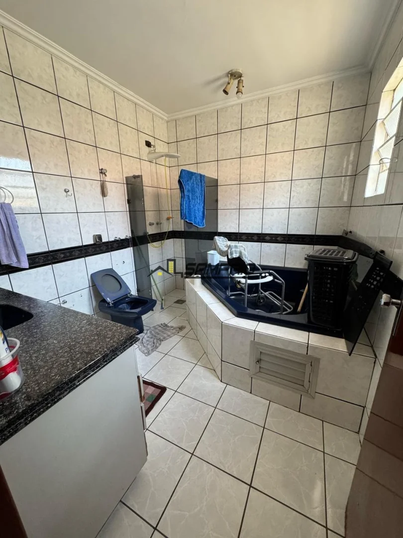 Casas à venda no Jardim Vitoria em Maringá - foto 18