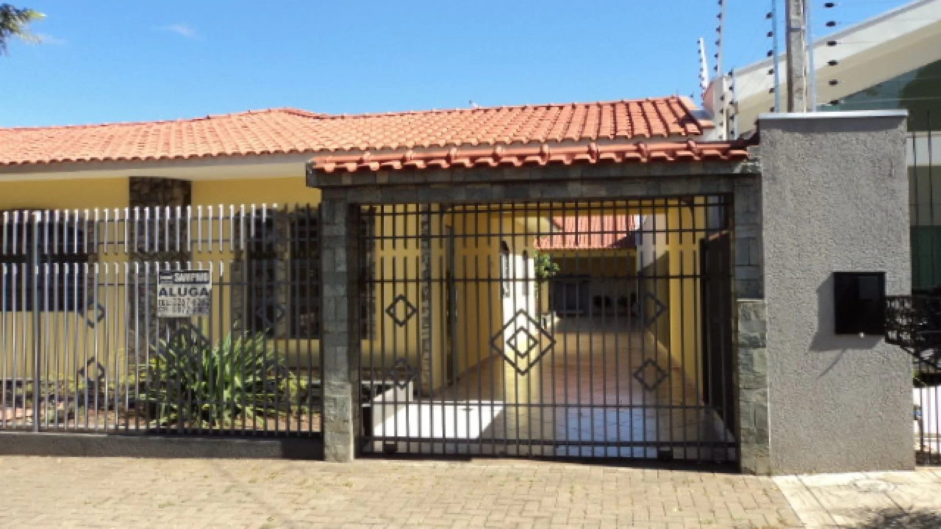 Casas à venda no Parque das Bandeiras em Maringá - foto 1