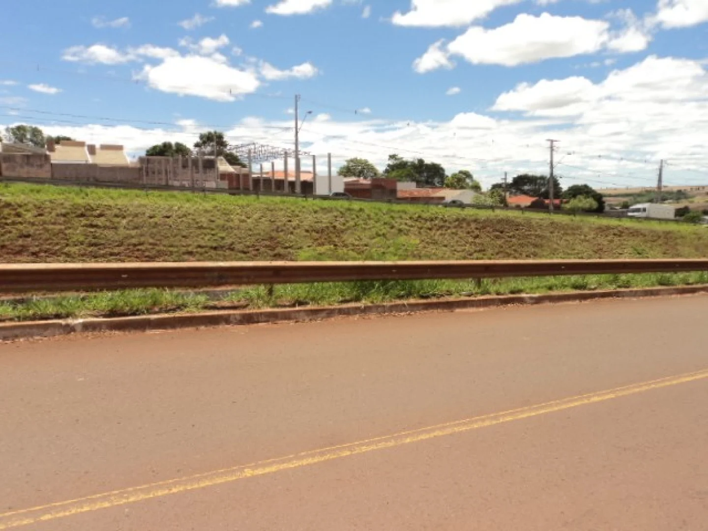 Terrenos comerciais à venda no Jardim Novo Alvorada em Maringá - foto 9