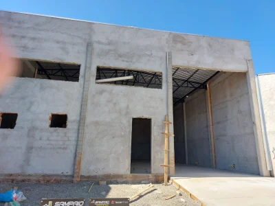 Barracão Comercial à venda no Jardim Nevada em Maringá