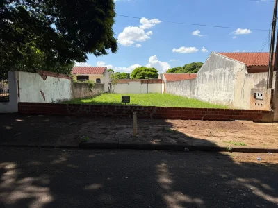 Terrenos residenciais à venda no Jardim Alvorada em Maringá