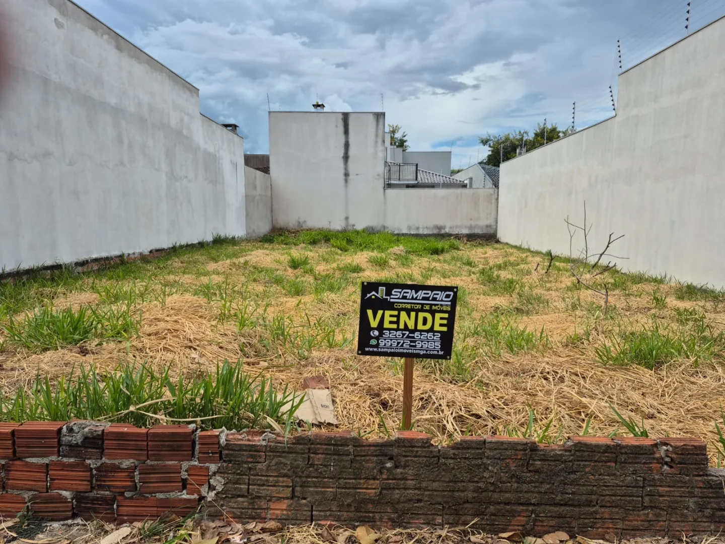 Terrenos comerciais à venda no Jardim Monte Rei em Maringá - foto 1