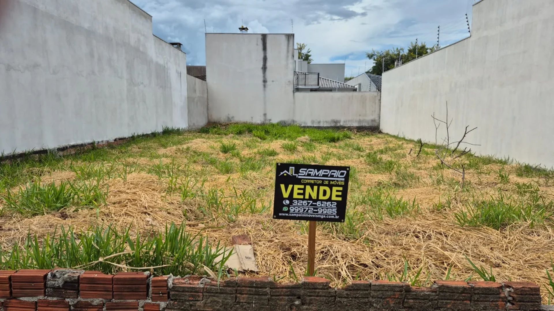 Terrenos comerciais à venda no Jardim Monte Rei em Maringá - foto 1