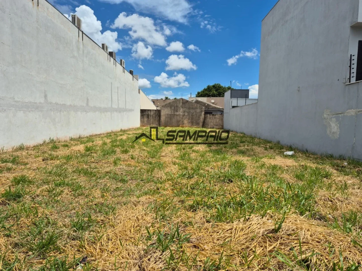 Terrenos comerciais à venda no Jardim Monte Rei em Maringá - foto 1